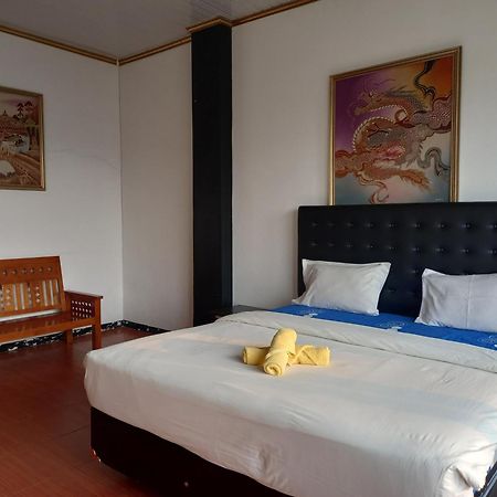 Dc Hotel & Hostel 라부안 바조 외부 사진