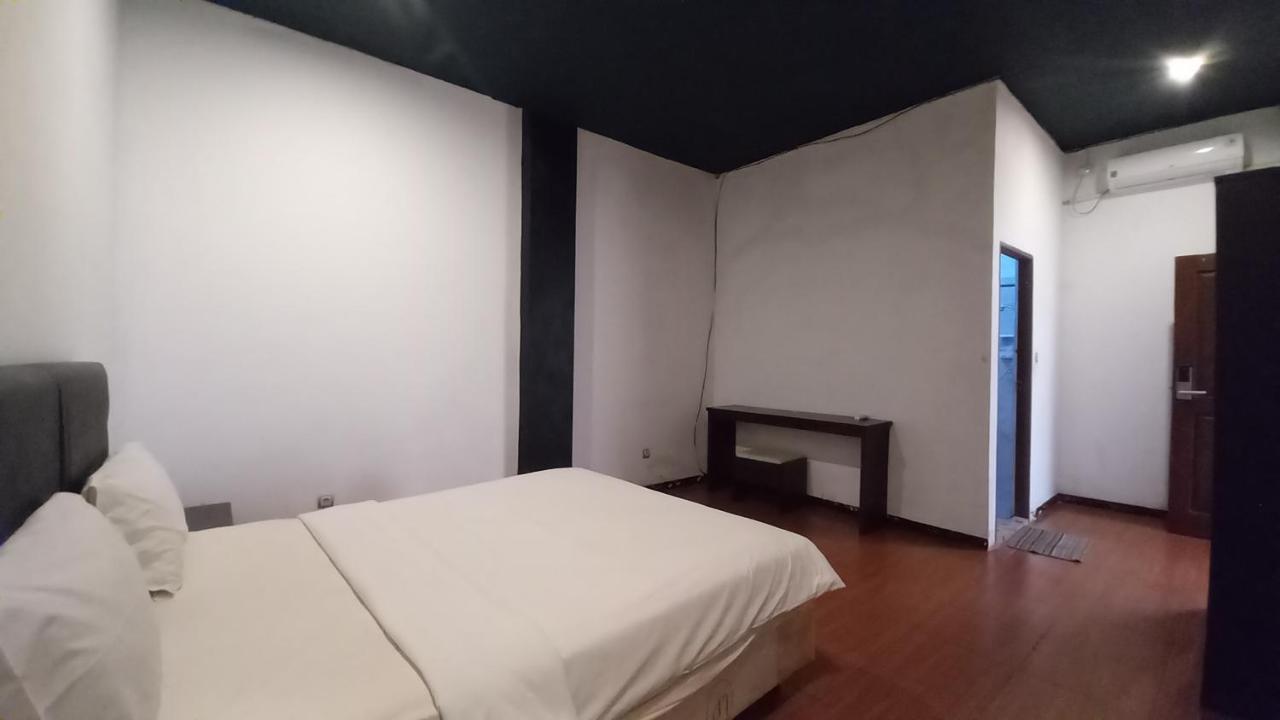 Dc Hotel & Hostel 라부안 바조 외부 사진