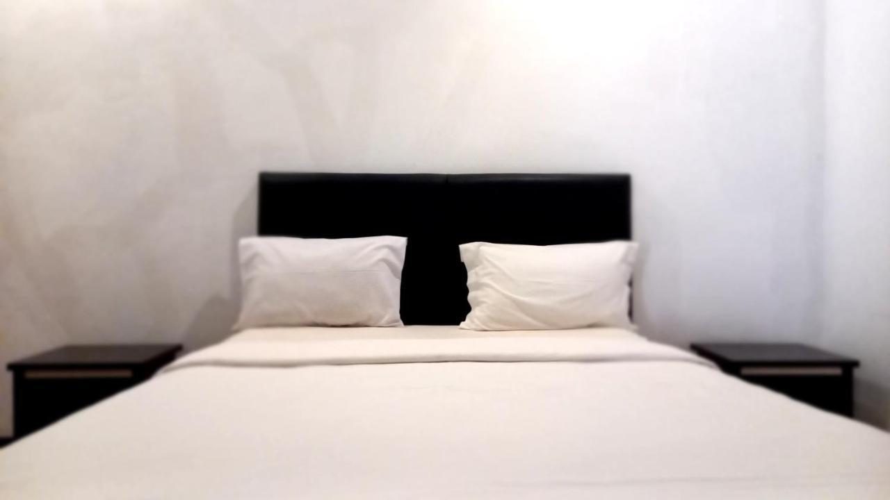 Dc Hotel & Hostel 라부안 바조 외부 사진