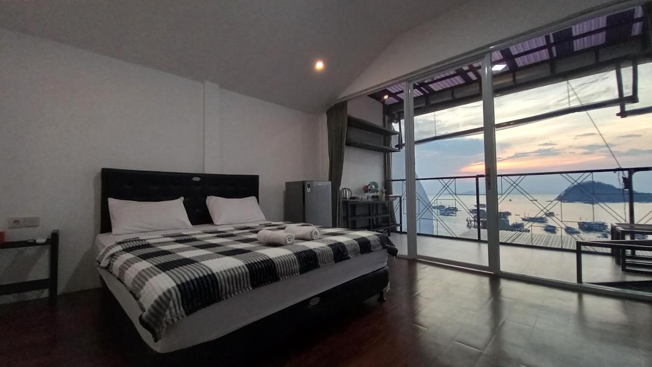 Dc Hotel & Hostel 라부안 바조 외부 사진
