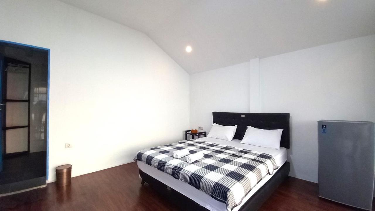 Dc Hotel & Hostel 라부안 바조 외부 사진