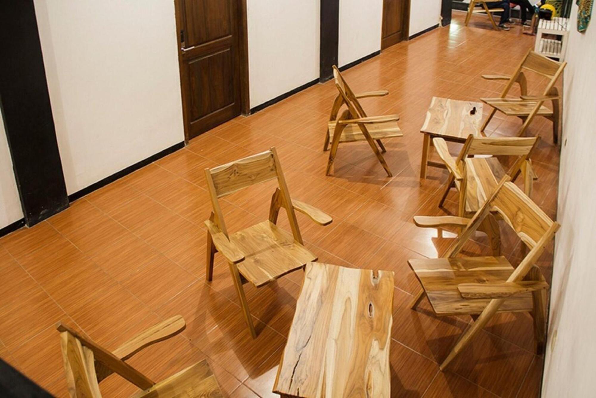Dc Hotel & Hostel 라부안 바조 외부 사진