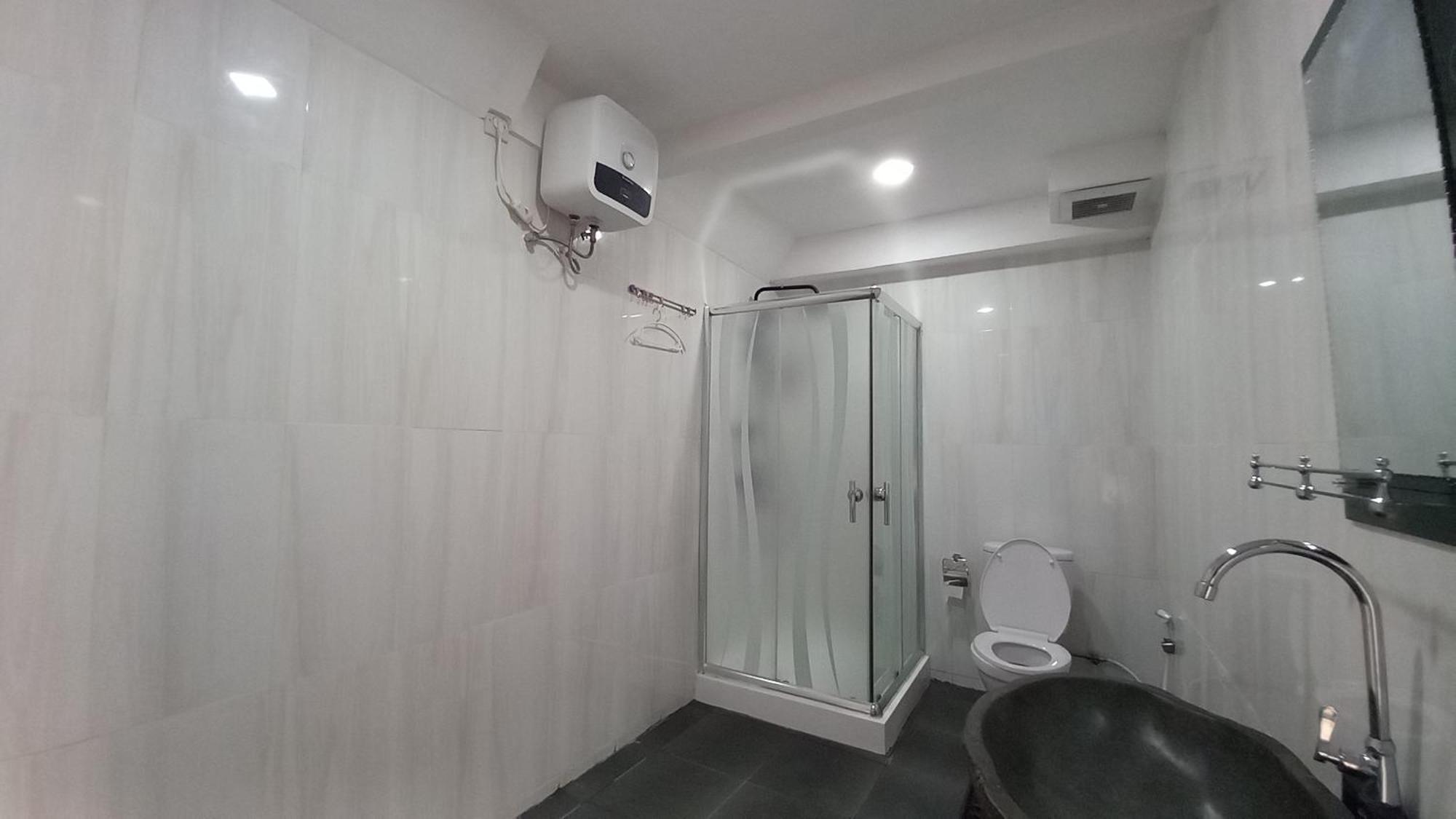 Dc Hotel & Hostel 라부안 바조 외부 사진
