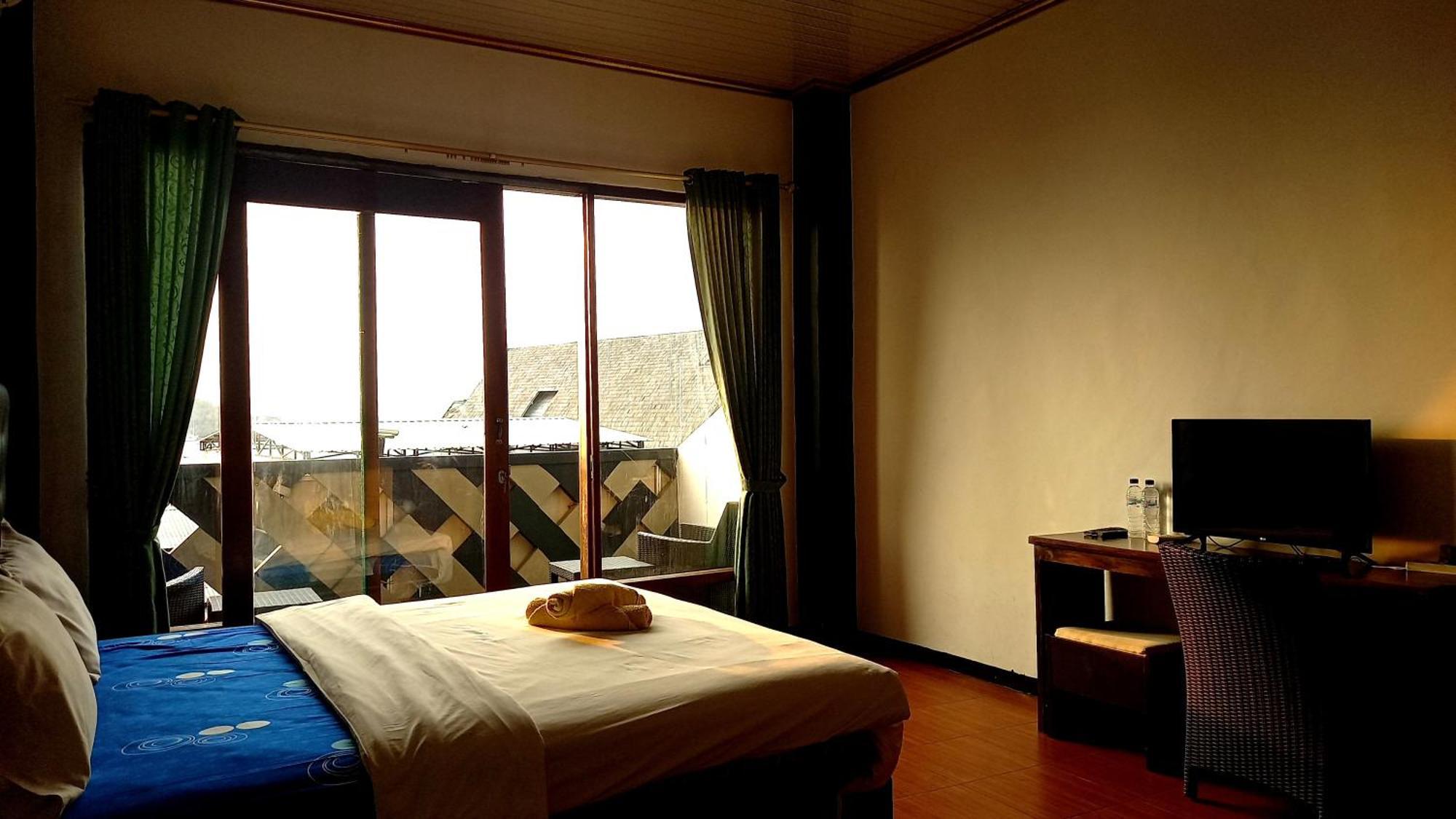 Dc Hotel & Hostel 라부안 바조 외부 사진