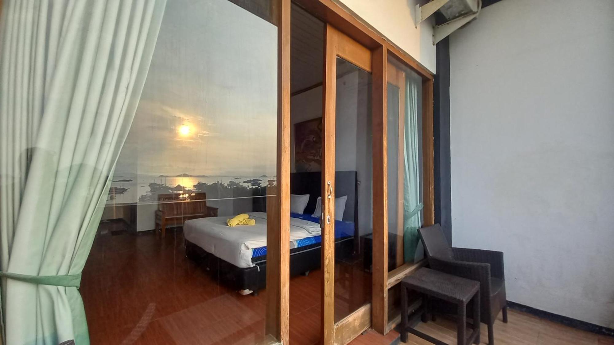 Dc Hotel & Hostel 라부안 바조 외부 사진