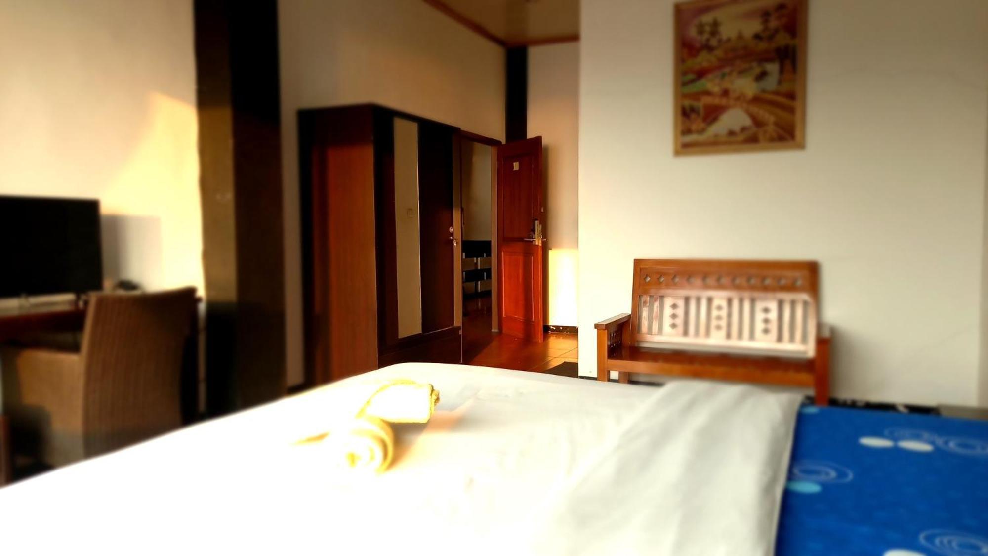 Dc Hotel & Hostel 라부안 바조 외부 사진