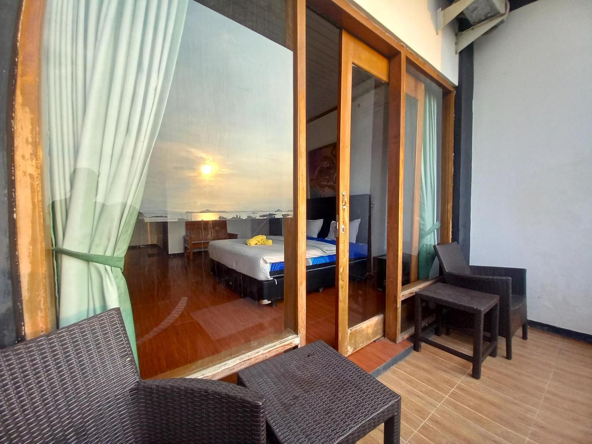 Dc Hotel & Hostel 라부안 바조 외부 사진
